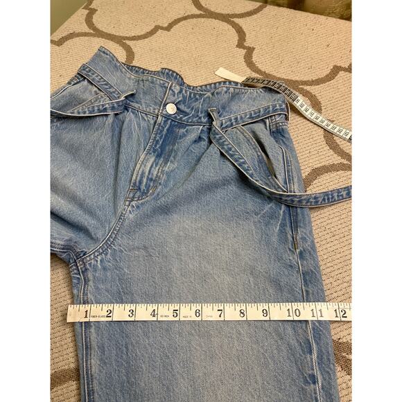 American Eagle Outfitters Mom Jean Pleated Belted Blue Jeans, size 4 Long - Picture 7 of 12